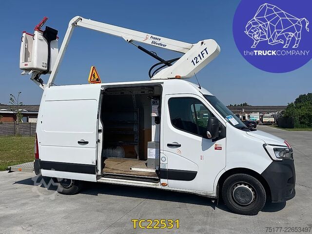 ยก Renault Master
