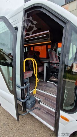 รถมินิบัส MERCEDES-BENZ Sprinter 415 ,19 SS Lagerfahrzeug in Stock