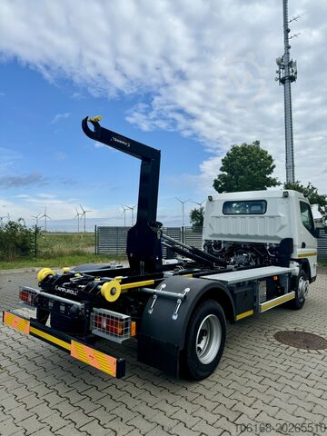 Kroklaster Fuso Canter 9C18 Abrollkipper 67990 Euro