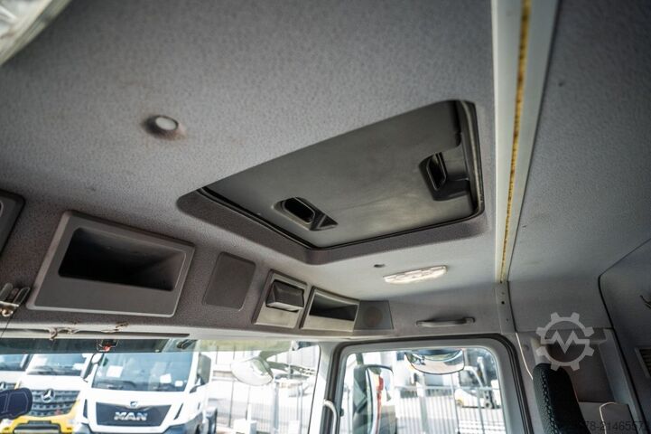 Xe tải tự đổ MERCEDES ACTROS 3241 K-MP3