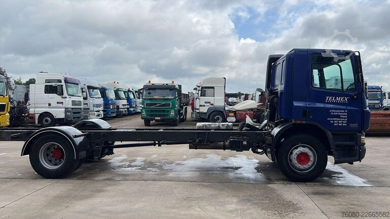 Khung xe có cabin lái DAF CF 65.220 (EURO 4 / MANUAL GEARBOX / BOITE MANE...