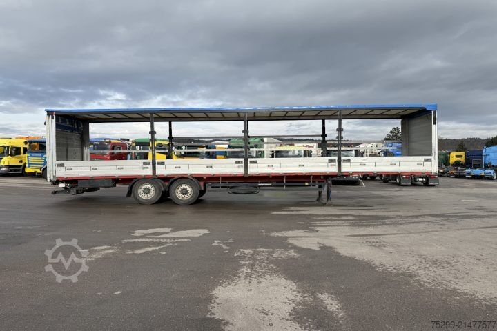 Auflieger mit Pritsche & Plane Schwarzmüller SPA2/E Brücke mit Verdeck / Swiss-Vehicle