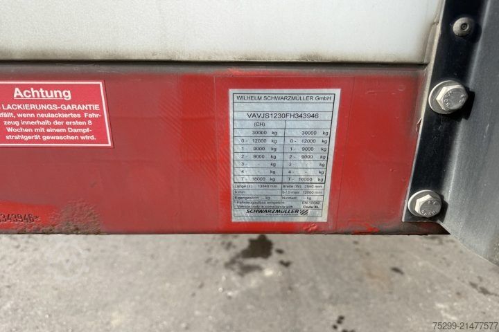 Auflieger mit Pritsche & Plane Schwarzmüller SPA2/E Brücke mit Verdeck / Swiss-Vehicle