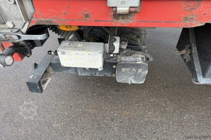 Auflieger mit Pritsche & Plane Schwarzmüller SPA2/E Brücke mit Verdeck / Swiss-Vehicle