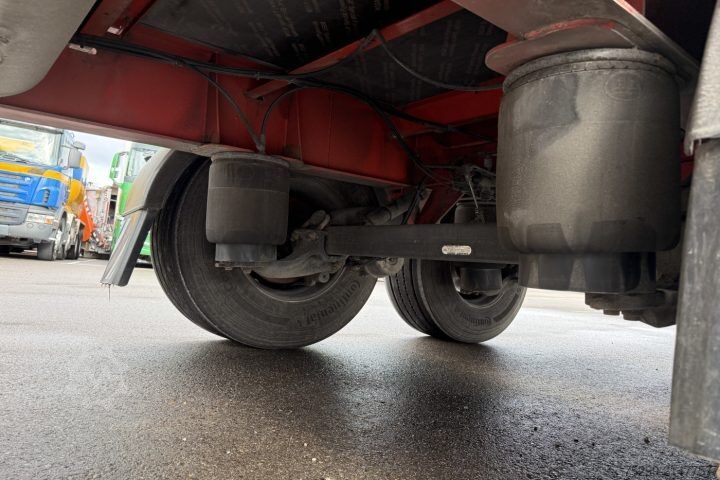 Auflieger mit Pritsche & Plane Schwarzmüller SPA2/E Brücke mit Verdeck / Swiss-Vehicle