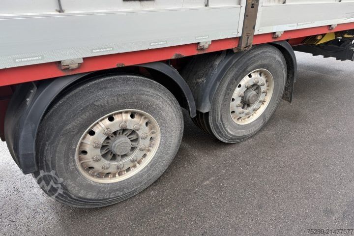 Auflieger mit Pritsche & Plane Schwarzmüller SPA2/E Brücke mit Verdeck / Swiss-Vehicle