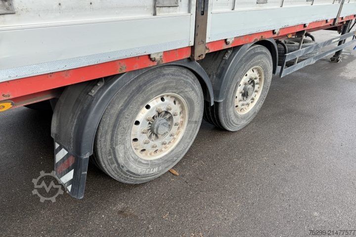 Auflieger mit Pritsche & Plane Schwarzmüller SPA2/E Brücke mit Verdeck / Swiss-Vehicle