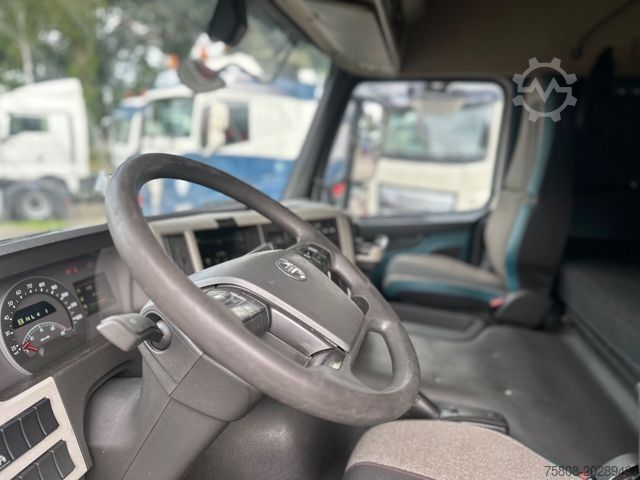 Camion de materiale periculoase VOLVO FM450 Glob. ADR EXIII/EXIII/PTO ACC