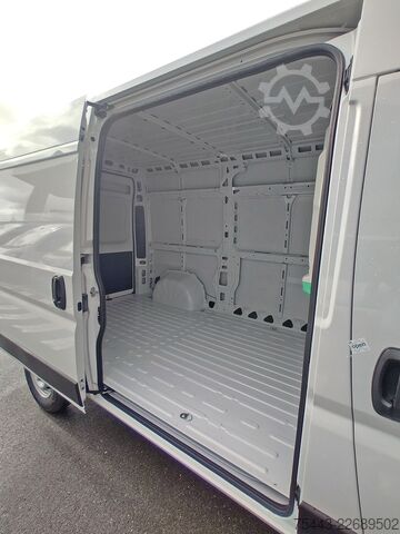 高顶旅行车 Fiat Ducato F5247 L2H2 3,5T Diesel 140pk Automaat