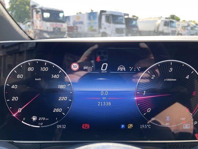 Minibuss MERCEDES-BENZ V 250d STYLE AMG L LED DISTRONIC 360° AHK 2,5t