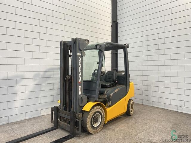Empilhador Jungheinrich TFG 425