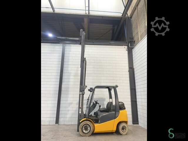 Empilhador Jungheinrich TFG 425