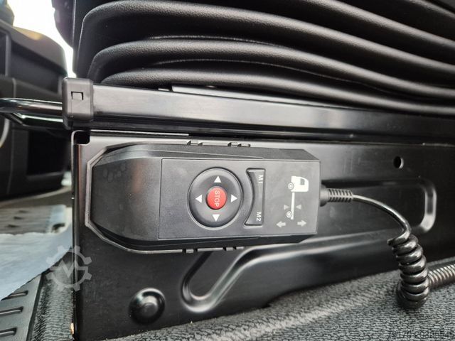 Стандартний тягач MERCEDES-BENZ Actros 1848 LS Öl-Retarder Standklima BigSpace