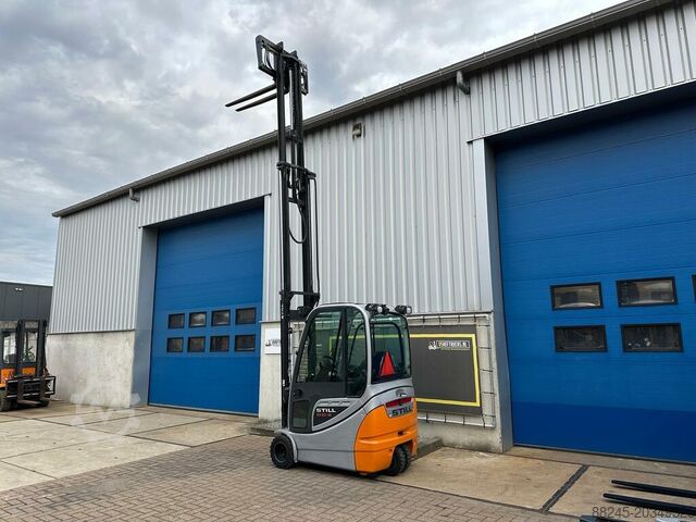 Empilhadeira elétrica triplex Still RX20-16 ano 2018 STILL RX20-16