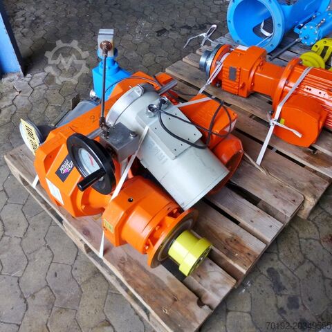 Reactor de 3586 litros calefactable/refrigerable con agitador de palas, AISI316 HANAG 8761