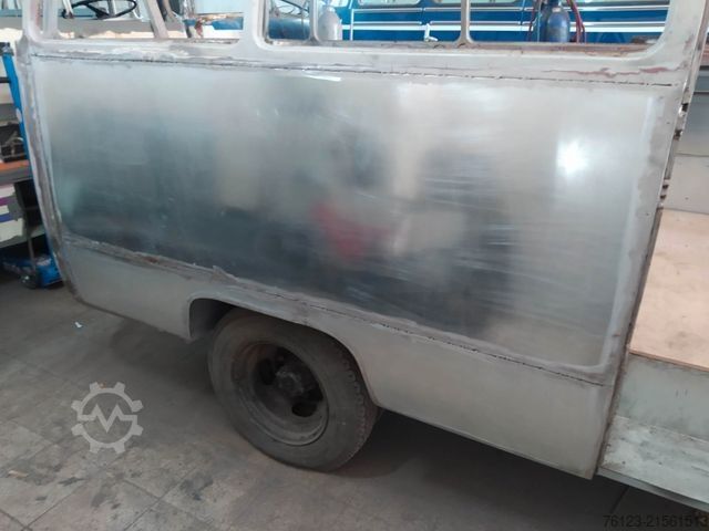 Minibus MERCEDES-BENZ Vorgänger Sprinter O 319 Samba mit Faltdach AC