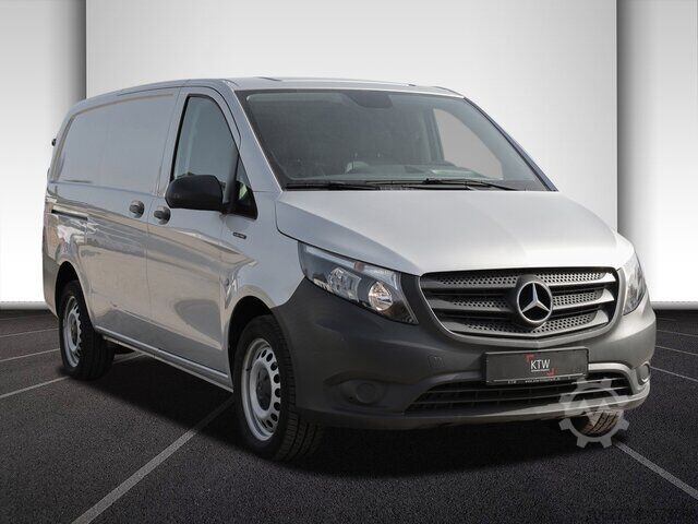 Furgons Mercedes-Benz eVito 111 KA,lang,3 Sitzer,Heckflügeltüren