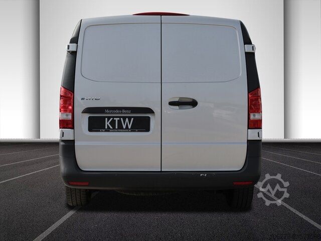 Furgons Mercedes-Benz eVito 111 KA,lang,3 Sitzer,Heckflügeltüren