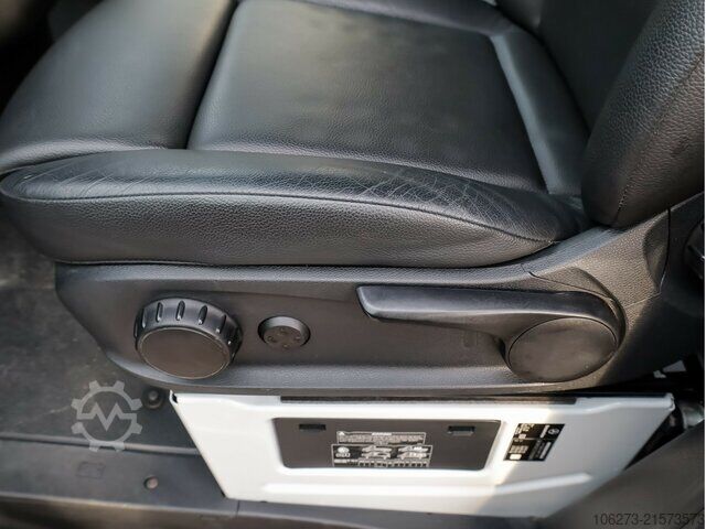 Furgons Mercedes-Benz Sprinter 215CDI Pritsche,3.259mmRadstand,MBUX