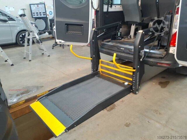 Furgons Mercedes-Benz Sprinter 317 CDI Kombi,Rollstuhllift,8Sitze