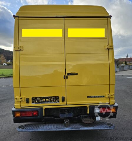Minibus Mercedes-Benz Vario 818 D Werkstatteinrichtung