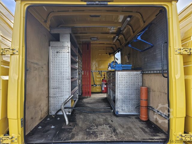 Minibus Mercedes-Benz Vario 818 D Werkstatteinrichtung