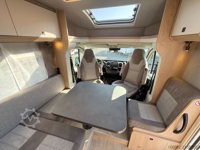 Xe căm trai bán tích hợp HOBBY ONTOUR T 710 GE 8-Gang Automatik 3.650 kg z.GG