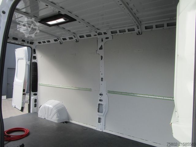 Фургон с высокой крышей FIAT E-Ducato *L3H2+KLIMA+NAVI+3-Sitze+Mod.22*