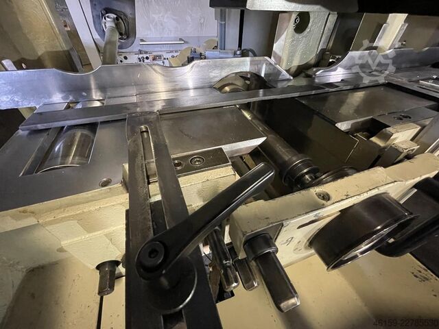 Høvlemaskine WEINIG HYDROMAT 23  (9 spindle) GROOVED