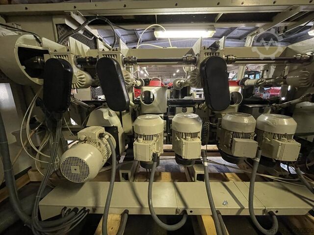 Høvlemaskine WEINIG HYDROMAT 23  (9 spindle) GROOVED