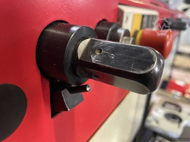 Høvlemaskine WEINIG HYDROMAT 23  (9 spindle) GROOVED