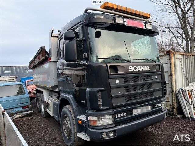 Truk jungkit Scania R124 6x4 Tipper. 330,000 km.