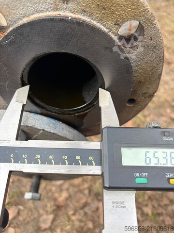 Вертикальний насос ALLWEILER NLT 50-200 11,6 кВт 75 м³/год 48 м 2014 Pompa pionowa ALLWEILER NLT 50-200 11,6 kW 75 m³/h 48 m 2014 Pompa pionowa ALLWEILER NLT 50-200 11,6 kW 75 m³/h 48 m 2014