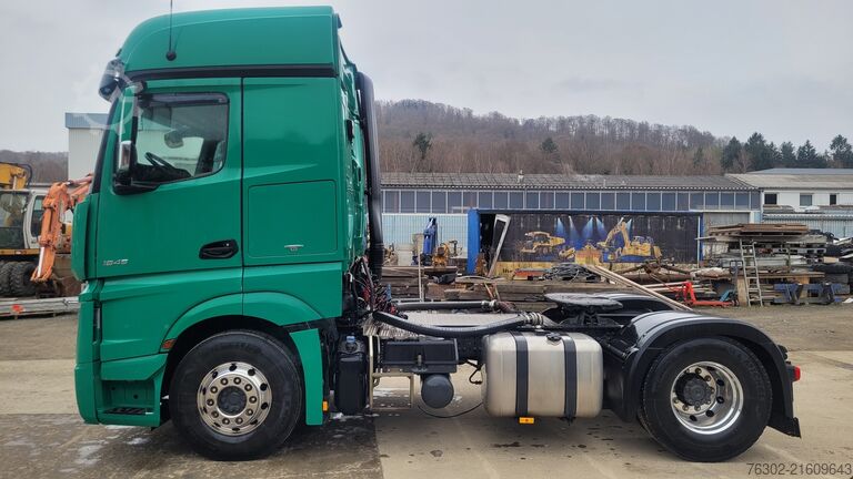 Standardna traktorska enota Mercedes-Benz 1845 Big Space Retarder Silo Kompressor