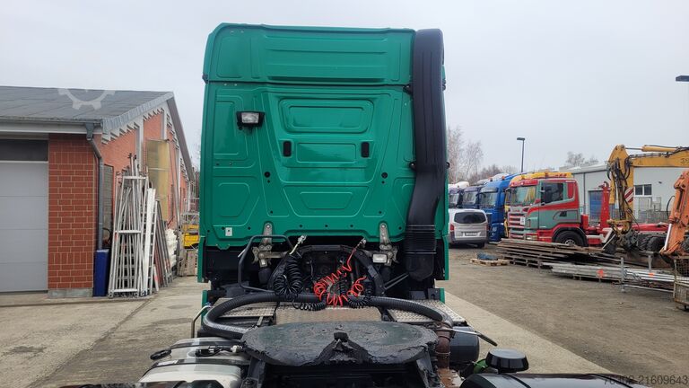 Standardna traktorska enota Mercedes-Benz 1845 Big Space Retarder Silo Kompressor