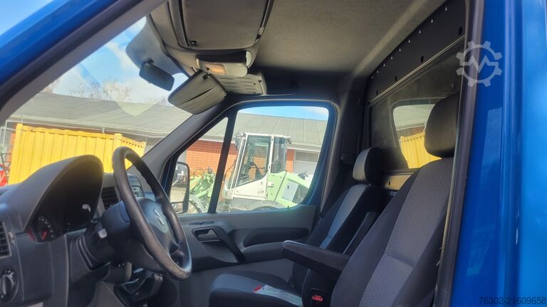 ван с висока покривка VW Crafter 35 extralang und hoch AHK Schal