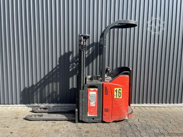 Stand-on stacker Linde D14SP