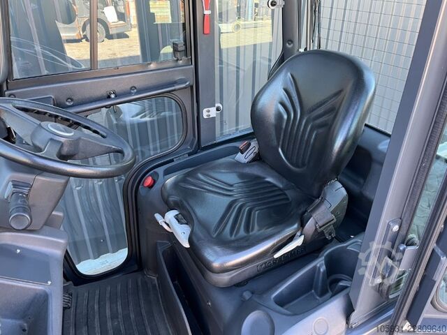 Tow Tractor Linde P60