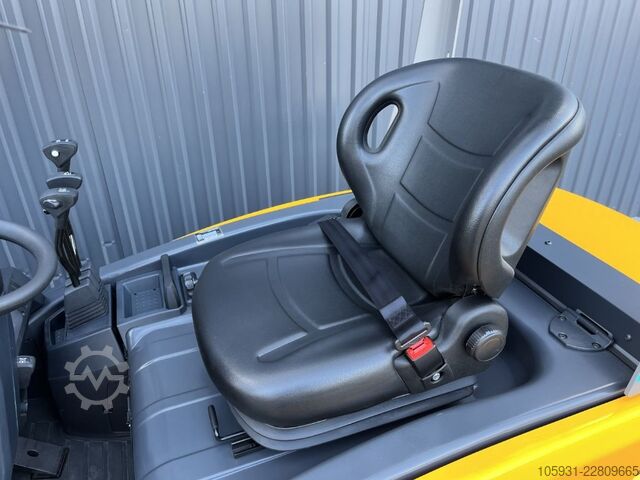 Electric 4-wheel forklift Jungheinrich EFGBC330
