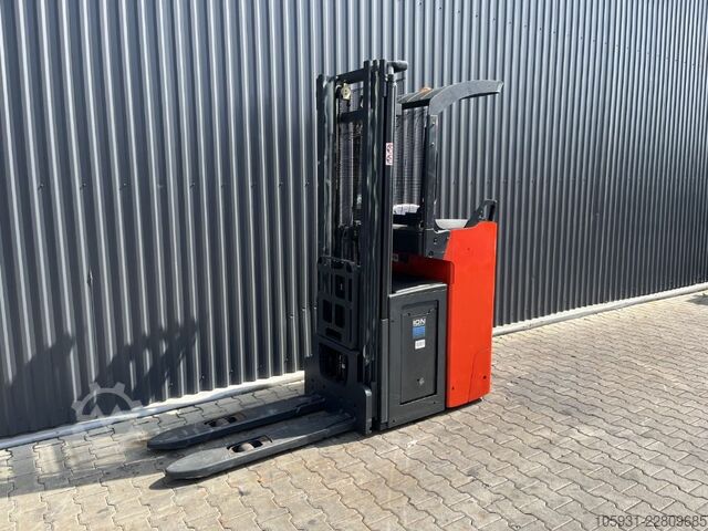 Stacker sit on Linde L16R