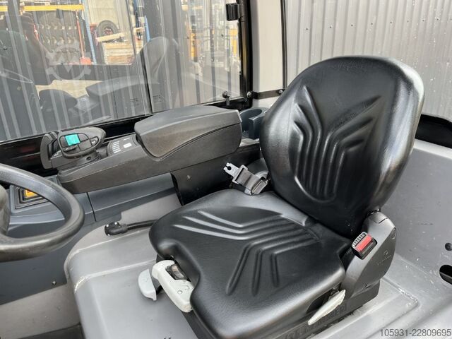 Electric 4-wheel forklift Jungheinrich EFG430k