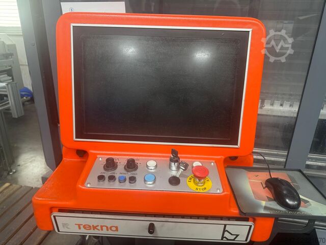 CNC obradni centar TEKNA TKE 984-6M