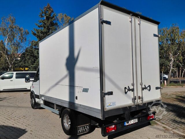 Hűtőfelépítményes furgon IVECO Daily 70C15/P