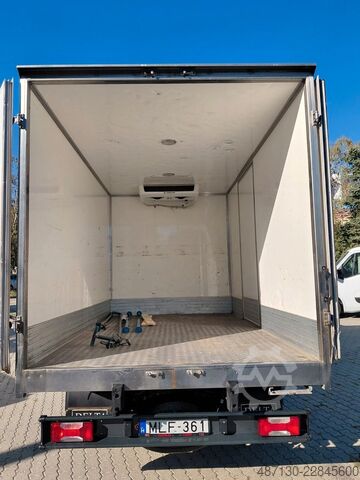Hűtőfelépítményes furgon IVECO Daily 70C15/P