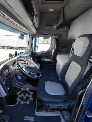 Standard nyergesvontató FORD F-MAX 500
