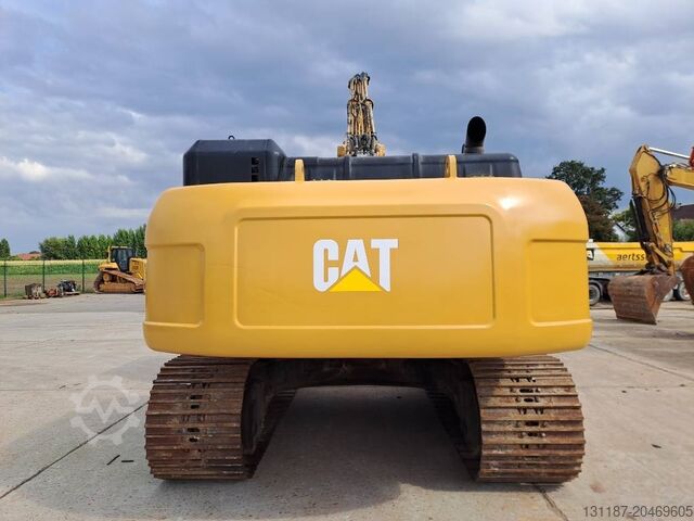 Raupenbagger CAT 330DL UHD (21m UHD + Short Arm)