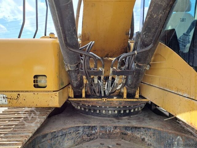 Raupenbagger CAT 330DL UHD (21m UHD + Short Arm)