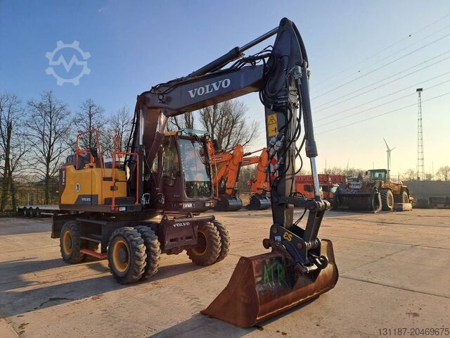 Wheel excavator Volvo EW160E