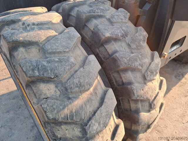 Wheel excavator Volvo EW160E