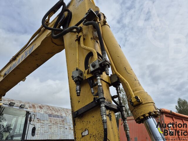 حفارة ذات عجلات Komatsu PW160-7